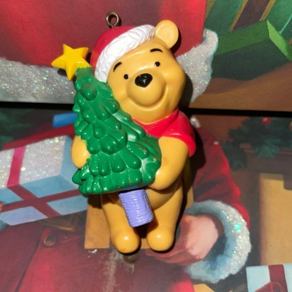 Winnie The Pooh Christmas Ornament - Picture 1 of 2